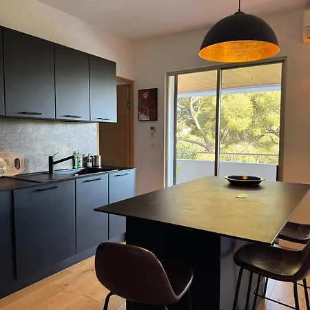 Apartment Standing Avec Vue Grand Balcon - Parking - Clim Cassis